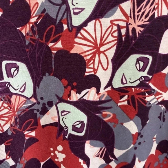 Lularoe Irma Size Small Disney Sleeping Beauty Evil Queen Witch Maleficent Shirt - Picture 3 of 6